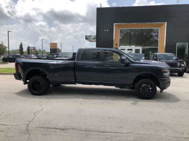 New 2026 RAM 3500 Big Horn AWD/4WD image 7