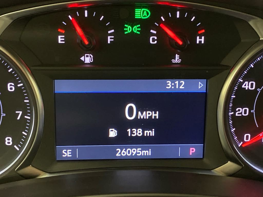 Used 2024 GMC Terrain SLT image 21