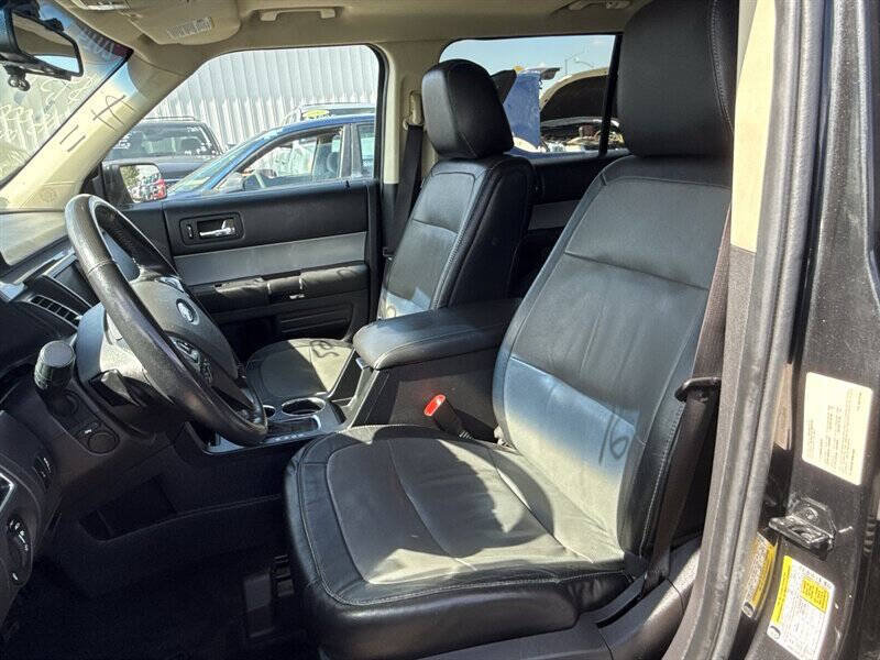 Used 2014 Ford Flex Limited w/ Equipment Group 303A AWD/4WD image 18