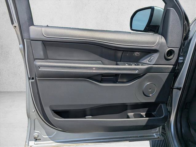 Used 2023 Ford Expedition XLT RWD image 22