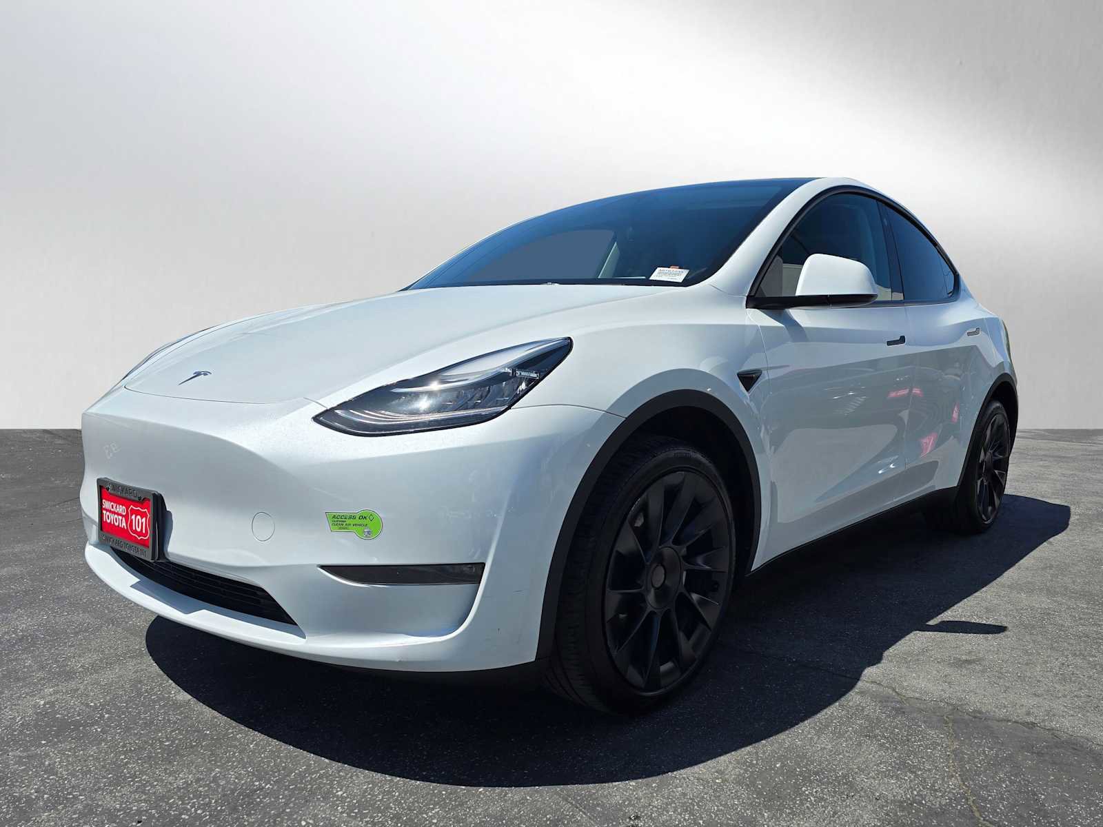 Used 2023 Tesla Model Y AWD image 7