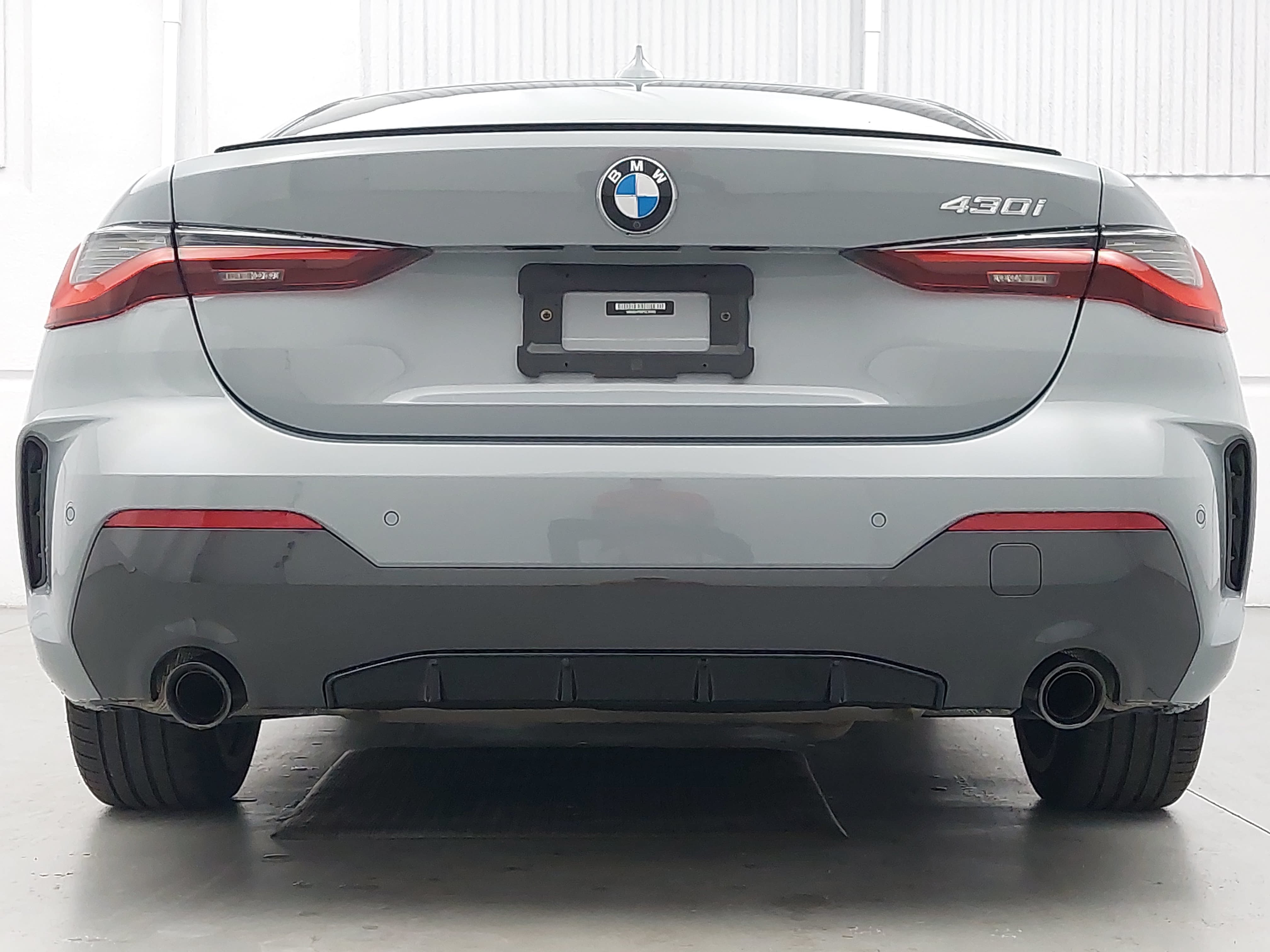 Used 2023 BMW 430i Coupe w/ M Sport Package RWD image 6