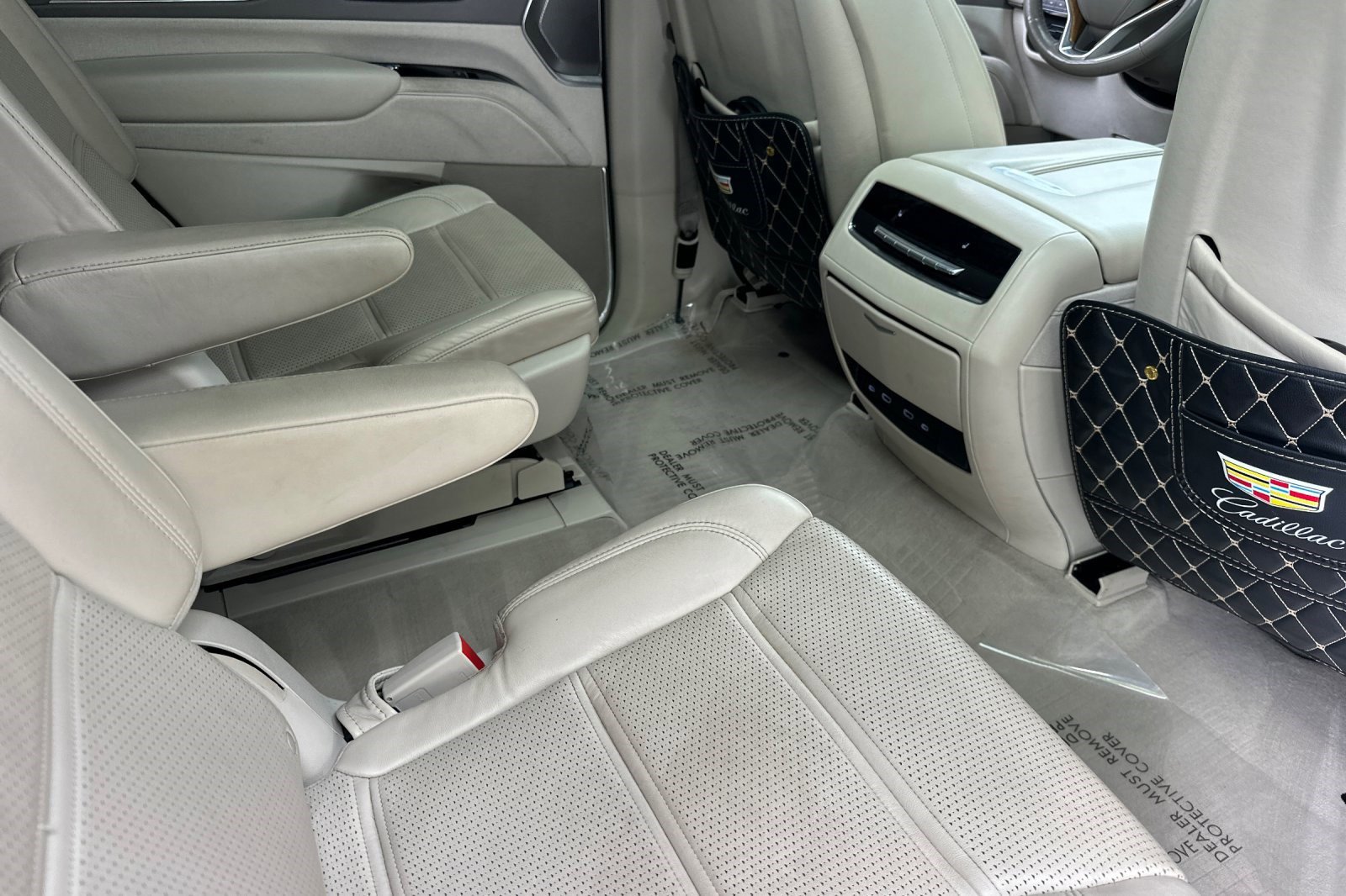 Used 2021 Cadillac Escalade Sport Platinum w/ Heavy-Duty Trailer Package image 30