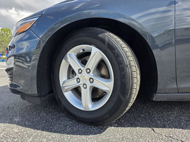 Used 2020 Chevrolet Malibu LS image 32