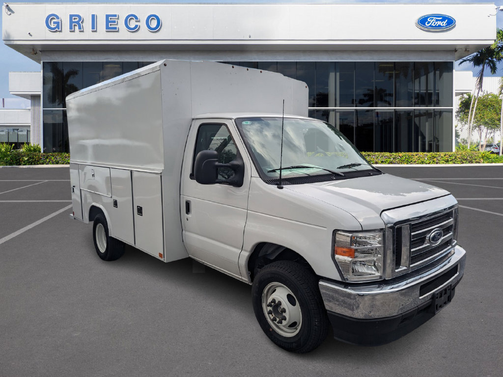New 2025 Ford E-350 and Econoline 350 Super Duty w/ Power Equipment Group RWD image 2