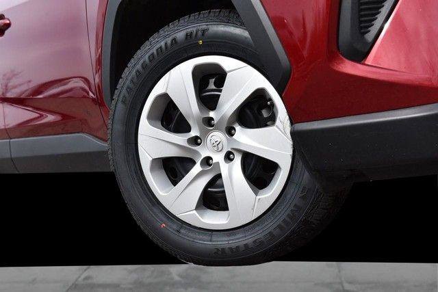 Used 2024 Toyota RAV4 LE image 3