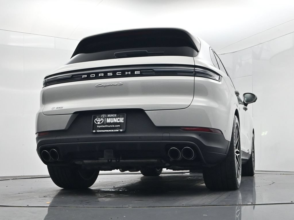 Used 2025 Porsche Cayenne S AWD/4WD image 53