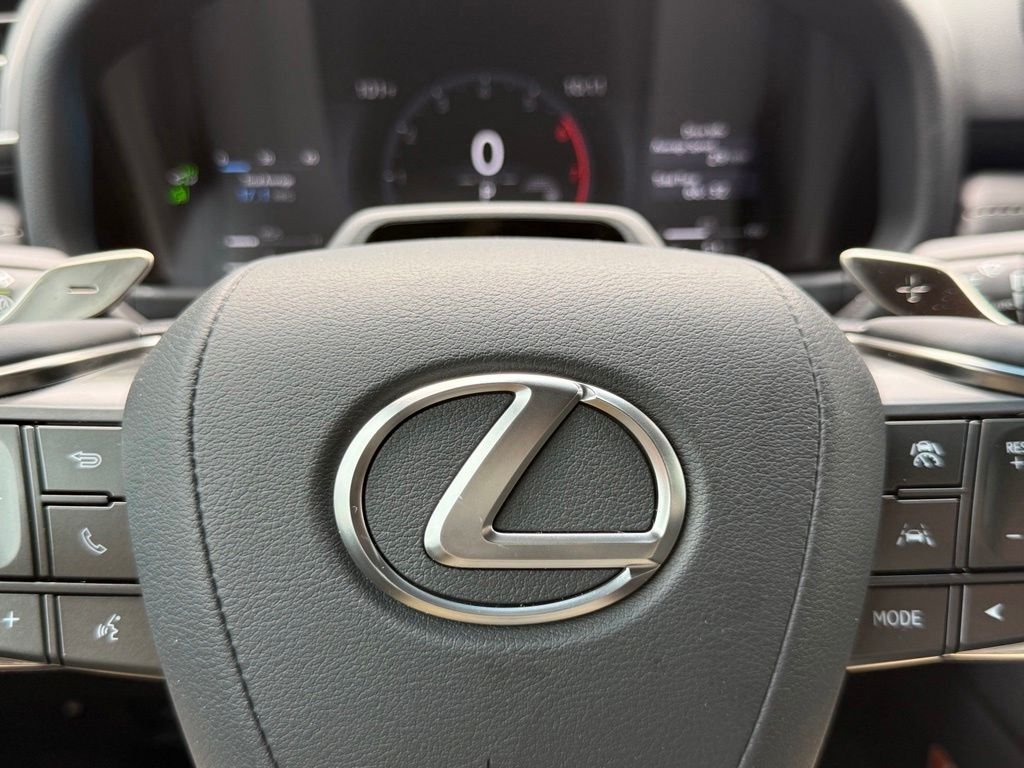 Certified 2026 Lexus LX 700h Luxury AWD/4WD image 31