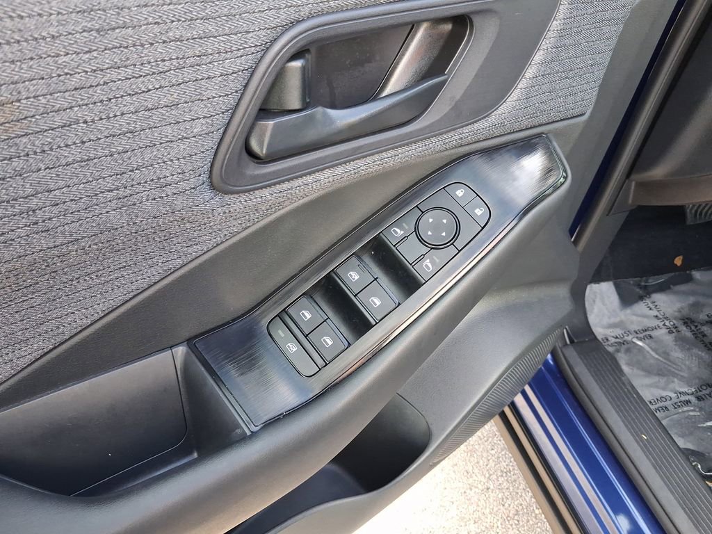 Certified 2023 Nissan Rogue S image 16