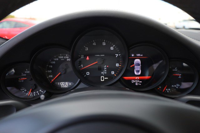 Used 2013 Porsche 911 Carrera 4 AWD/4WD image 28