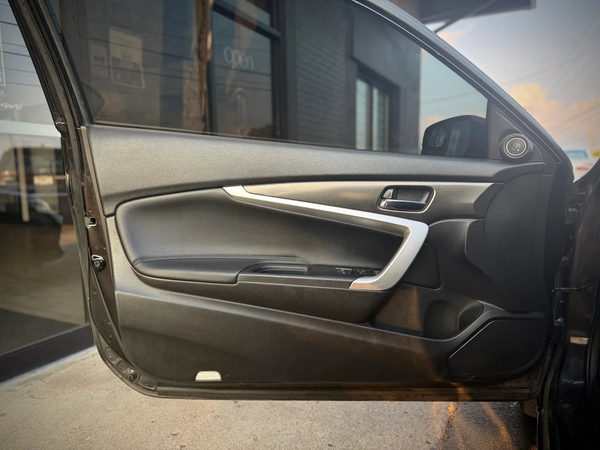 Used 2016 Honda Accord EX image 7