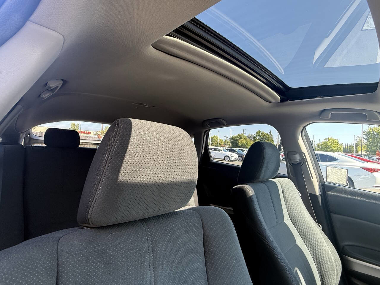 Used 2013 Honda Crosstour EX image 19