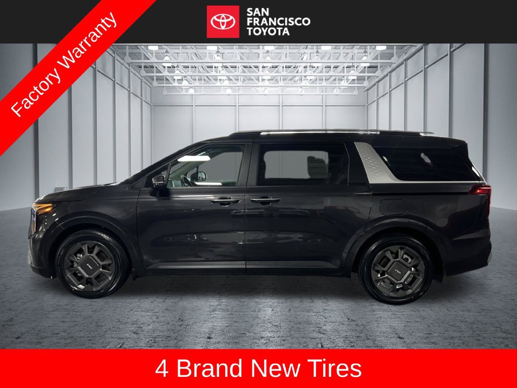 Used 2025 Kia Carnival EX FWD image 2