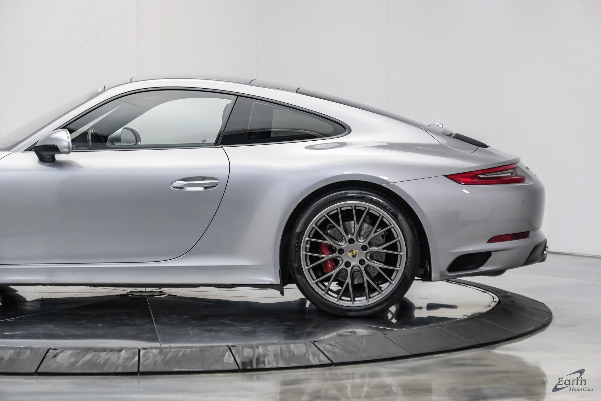 Used 2017 Porsche 911 Carrera S RWD image 8