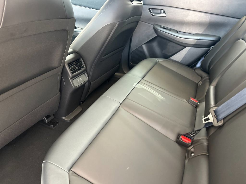 New 2026 Nissan Leaf SV+ w/ Illuminated Package image 11