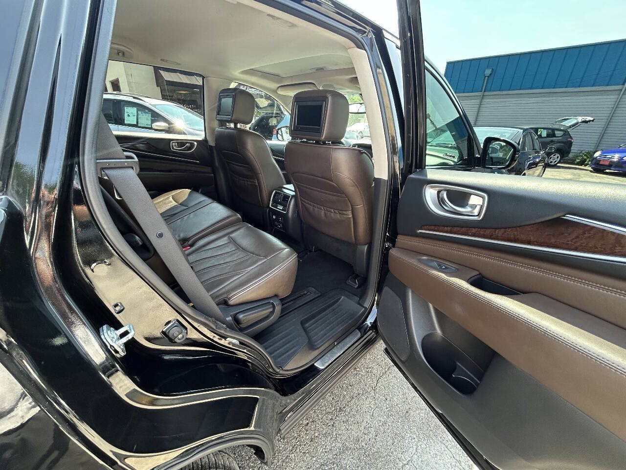 Used 2013 INFINITI JX35 AWD w/ Premium Pkg image 8