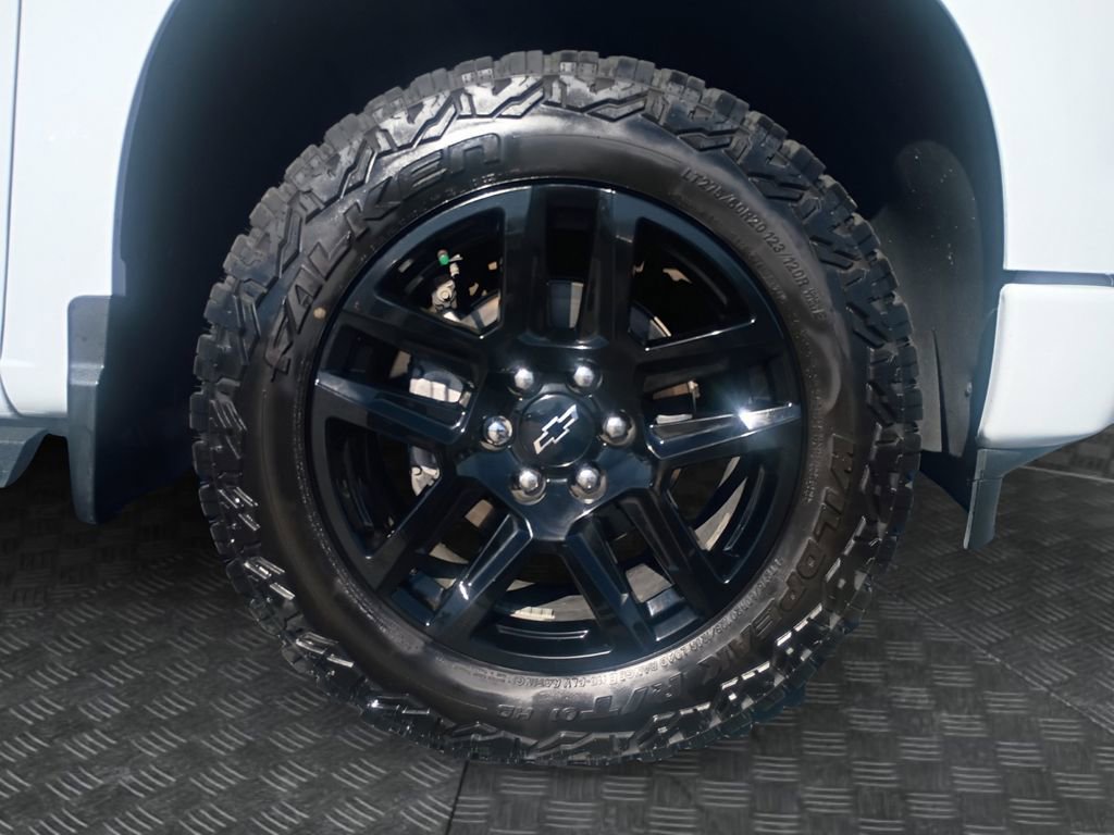 Used 2024 Chevrolet Silverado 1500 Custom image 23