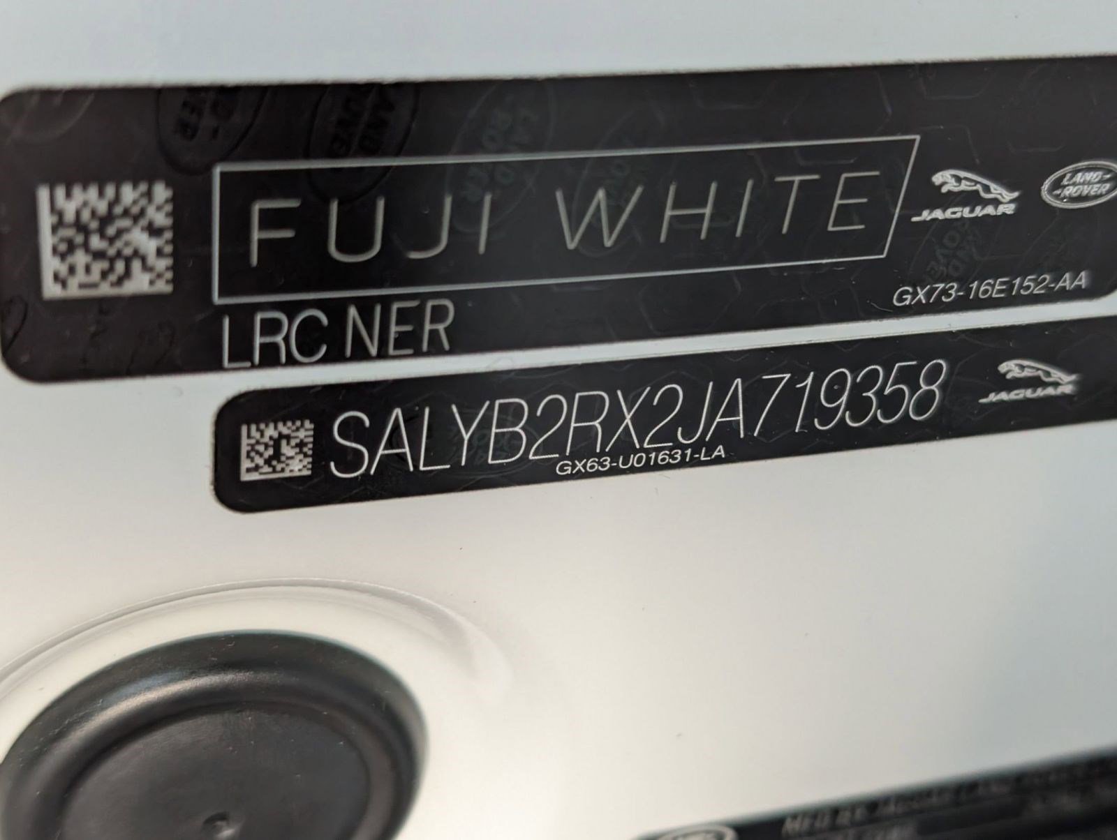 Used 2018 Land Rover Range Rover Velar S image 21