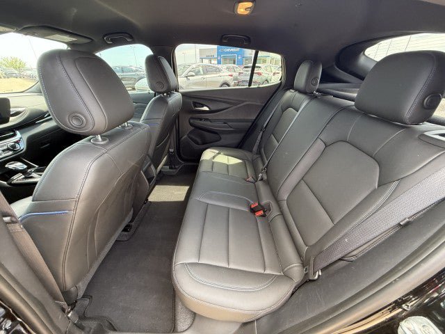 Used 2024 Buick Envista Sport Touring w/ Convenience I Package FWD image 28