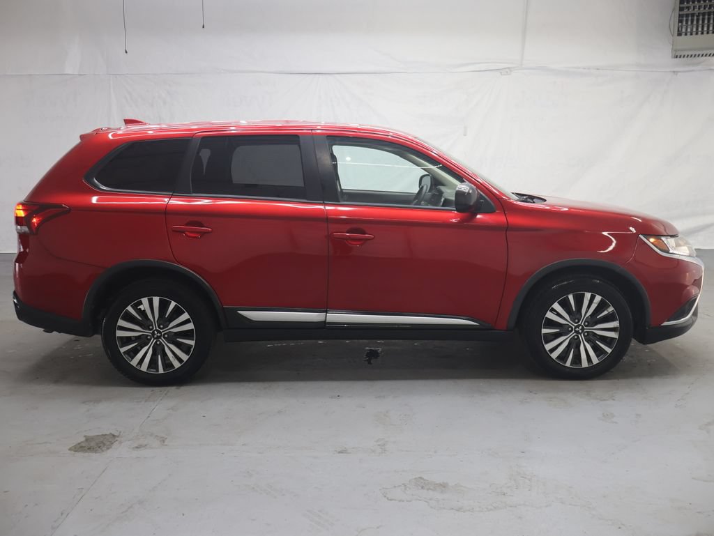 Used 2020 Mitsubishi Outlander ES FWD image 8