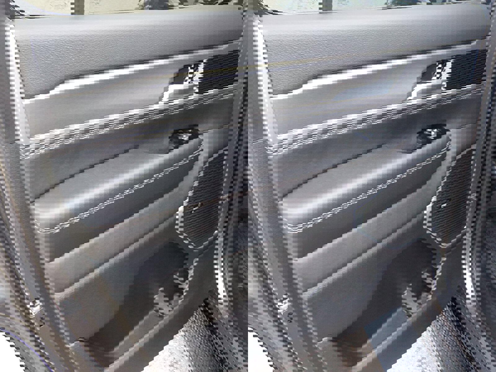 Used 2025 Jeep Wagoneer Series II image 14