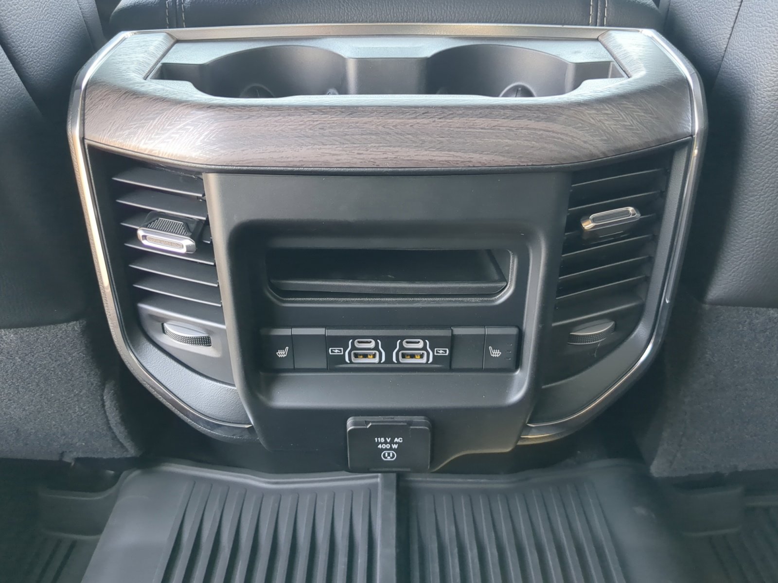 New 2026 RAM 3500 Laramie image 32
