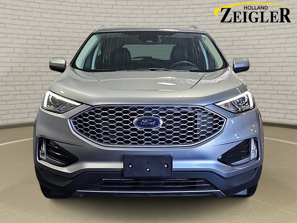 Used 2024 Ford Edge SEL w/ Convenience Package AWD/4WD image 2