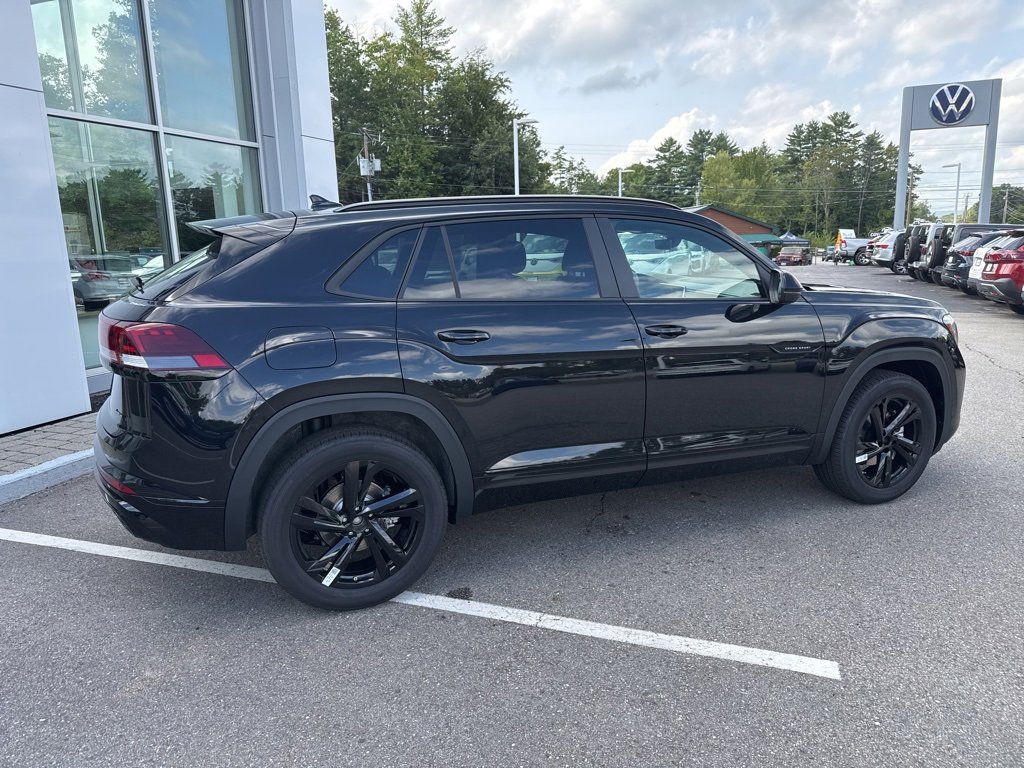 New 2026 Volkswagen Atlas Cross Sport SEL R-Line image 11