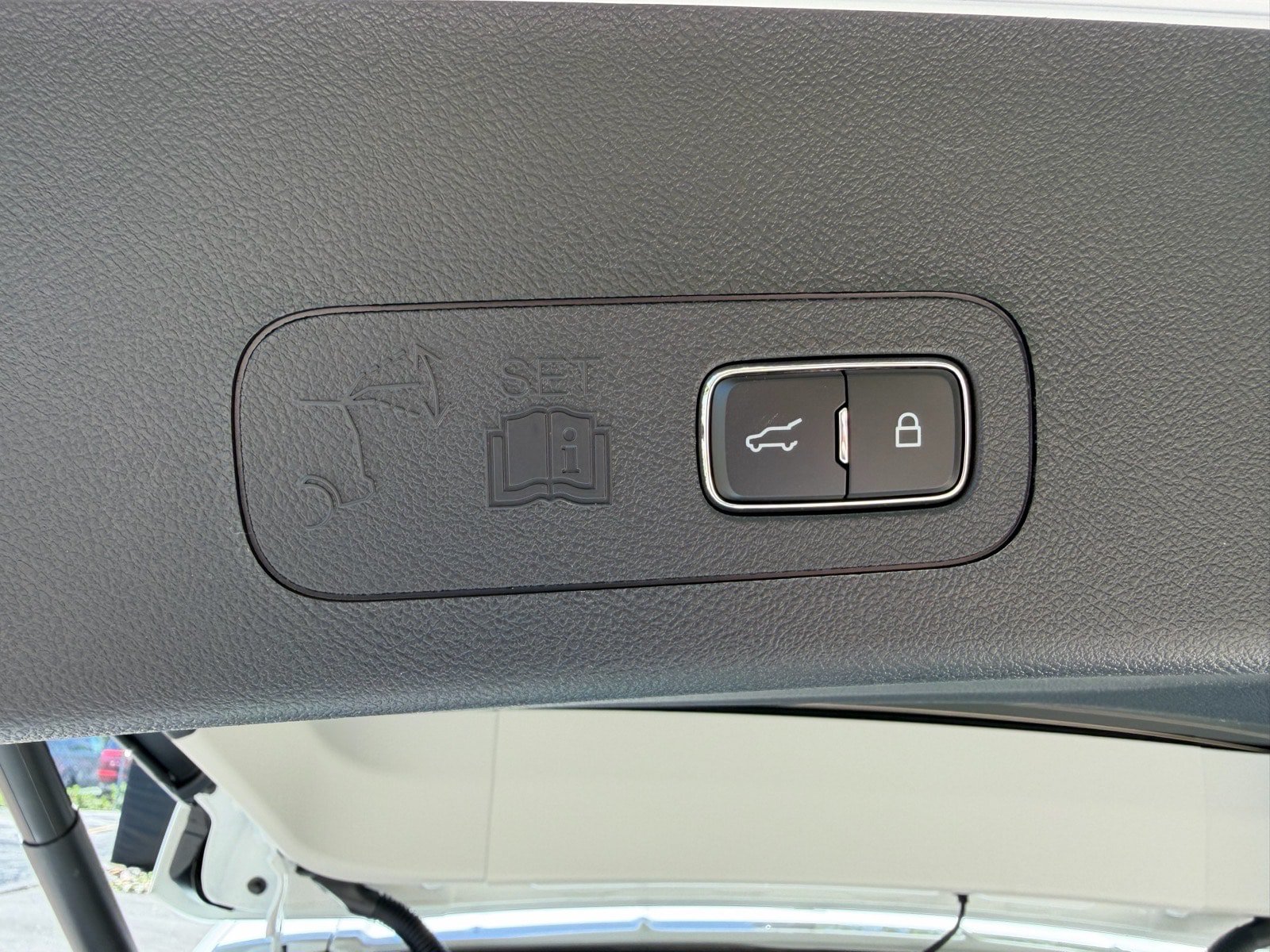 New 2026 Lincoln Aviator Reserve AWD/4WD image 19