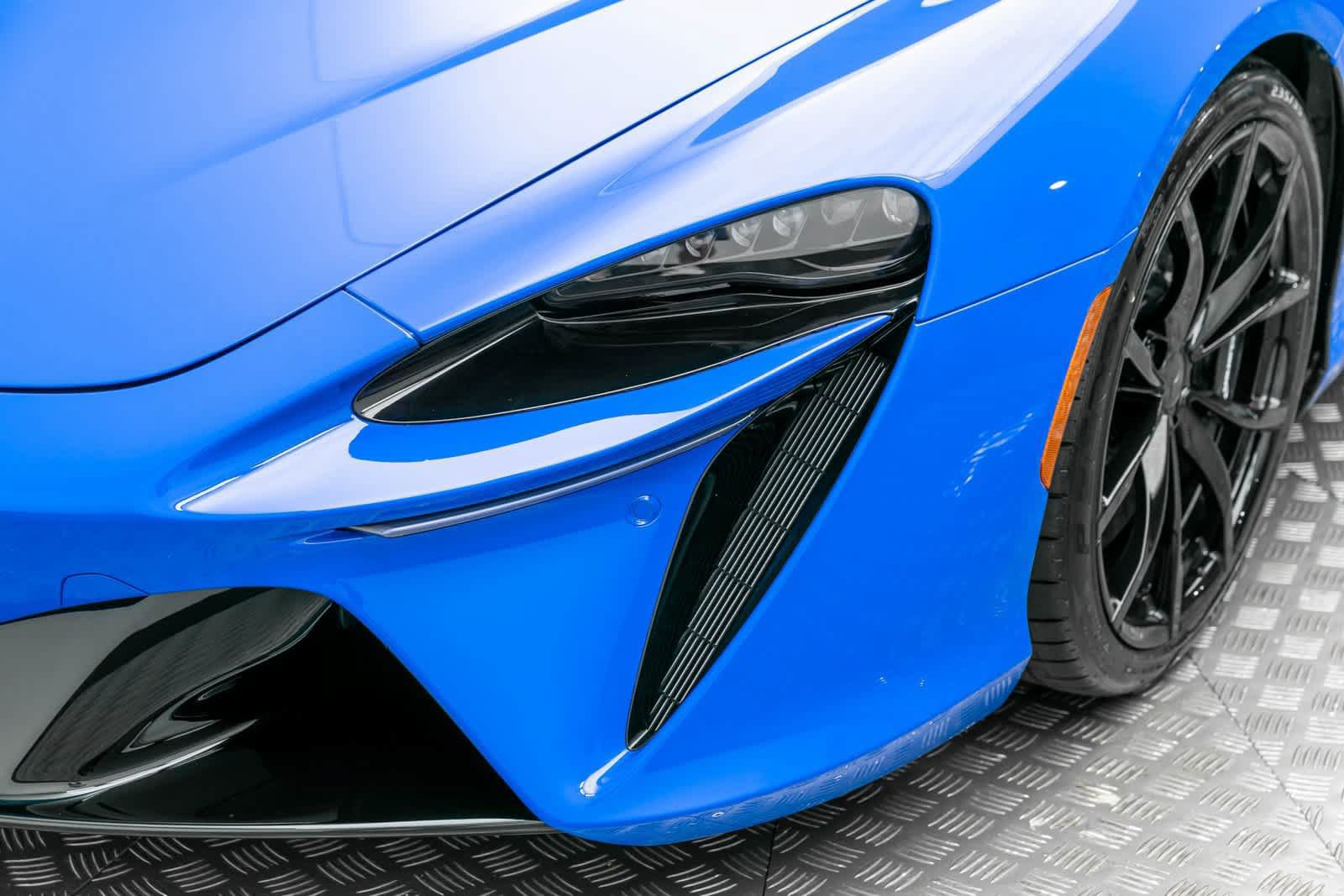 New 2025 McLaren Artura Spider RWD image 44
