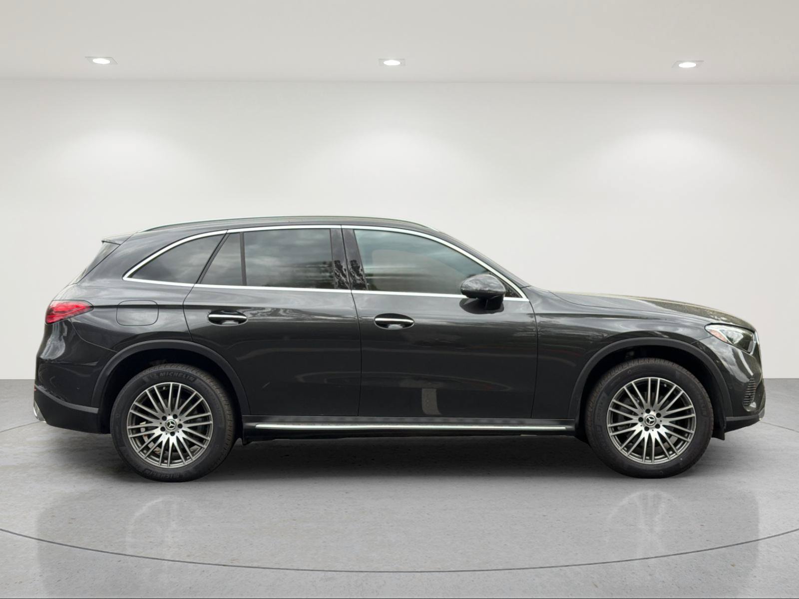 Used 2026 Mercedes-Benz GLC 300 image 5