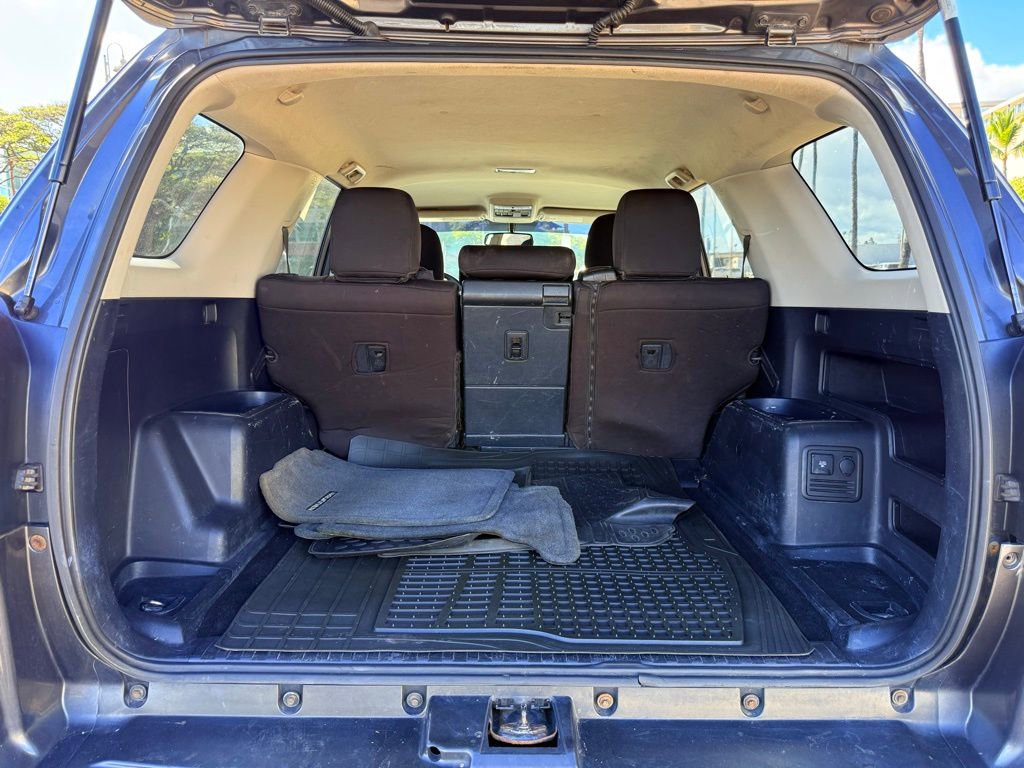 Used 2011 Toyota 4Runner SR5 image 17