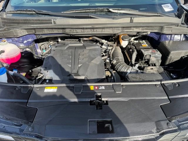 Used 2025 Kia Carnival FWD image 16