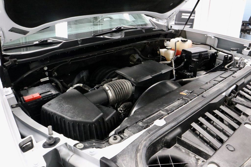 Used 2025 Chevrolet Silverado 2500 Custom w/ Custom Value Package image 12