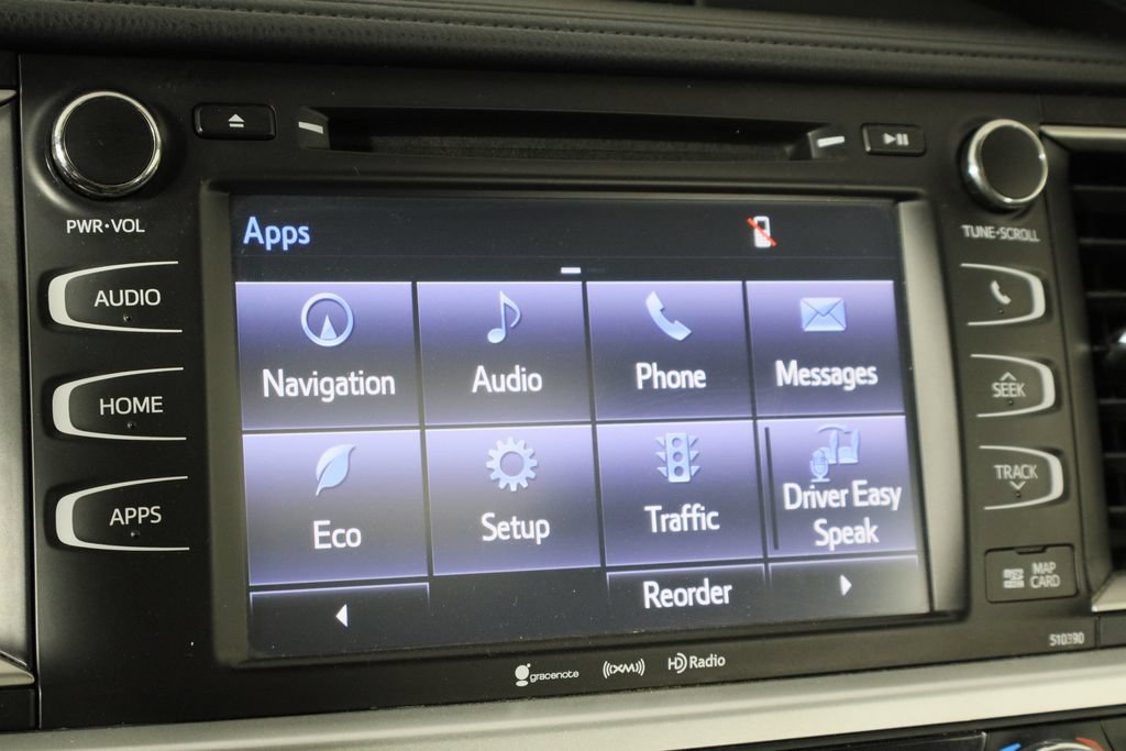 Used 2019 Toyota Highlander XLE AWD/4WD image 32