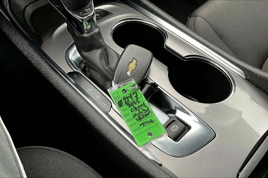 Used 2025 Chevrolet Malibu LT image 11