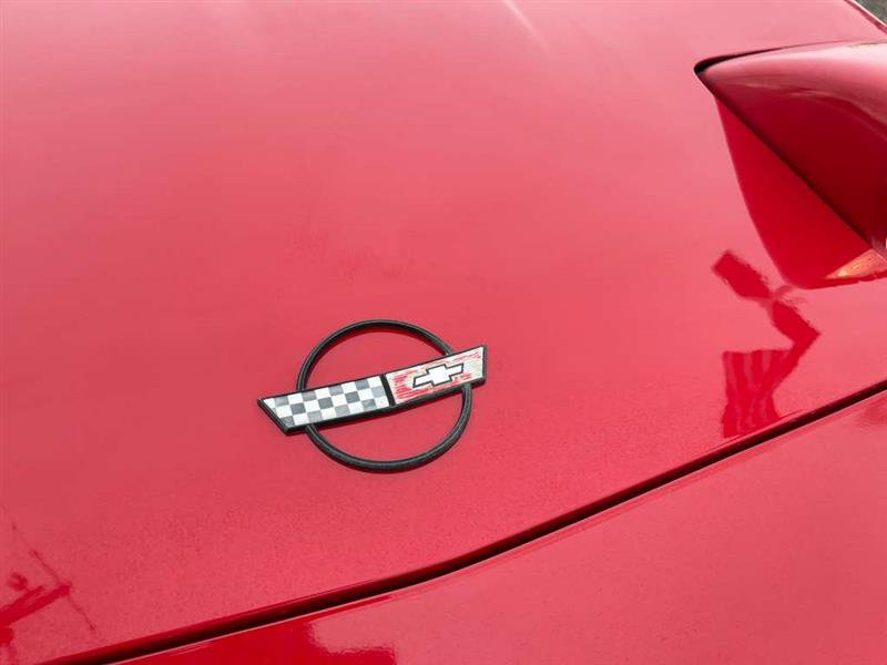 Used 1990 Chevrolet Corvette Convertible RWD image 81