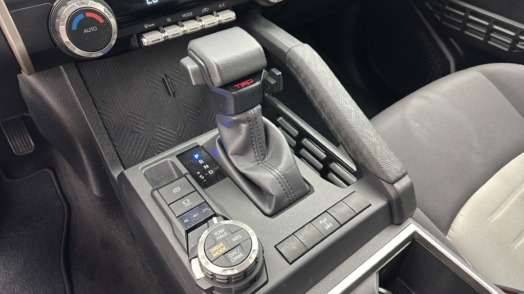 Used 2025 Toyota Tacoma TRD Off-Road AWD/4WD image 21