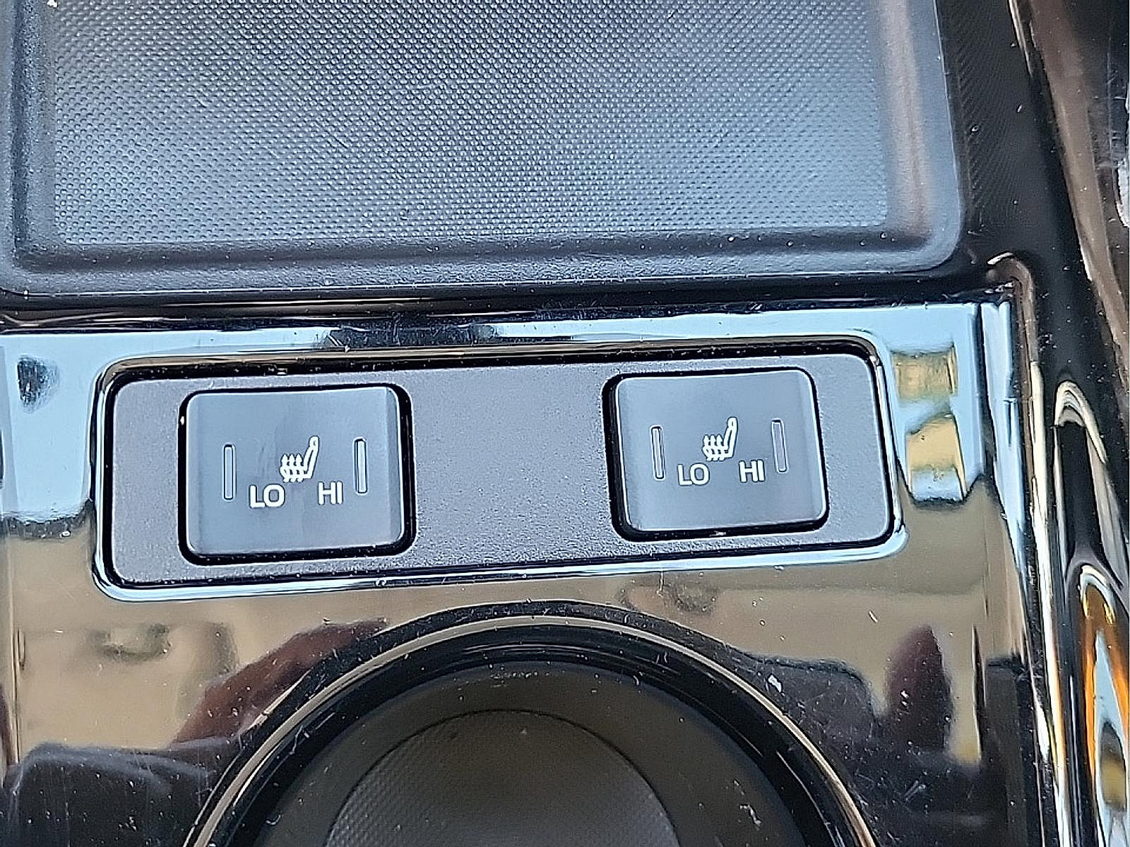 Used 2020 Toyota Prius Prime LE FWD image 25