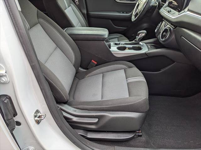 Used 2025 Chevrolet Blazer LT w/ Convenience Package FWD image 20