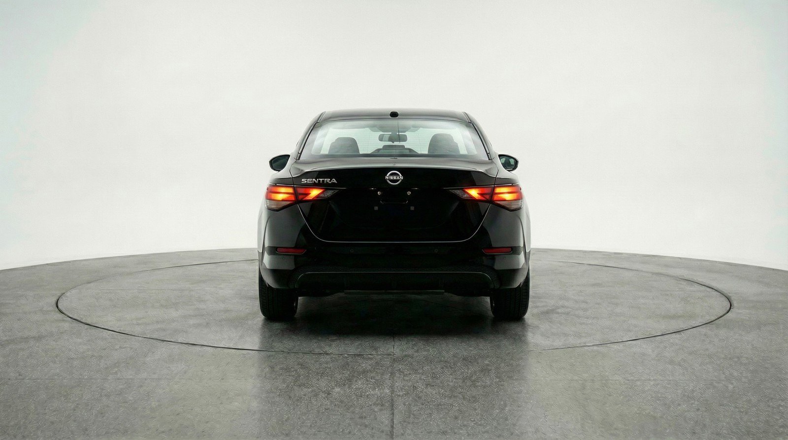 Used 2025 Nissan Sentra SV image 7