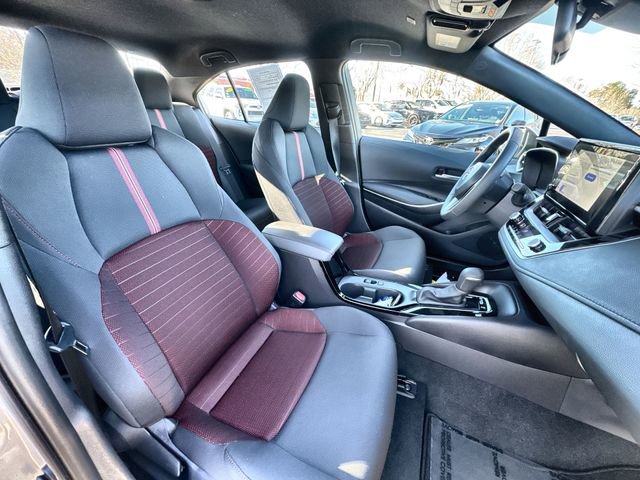 Used 2025 Toyota Corolla SE image 32