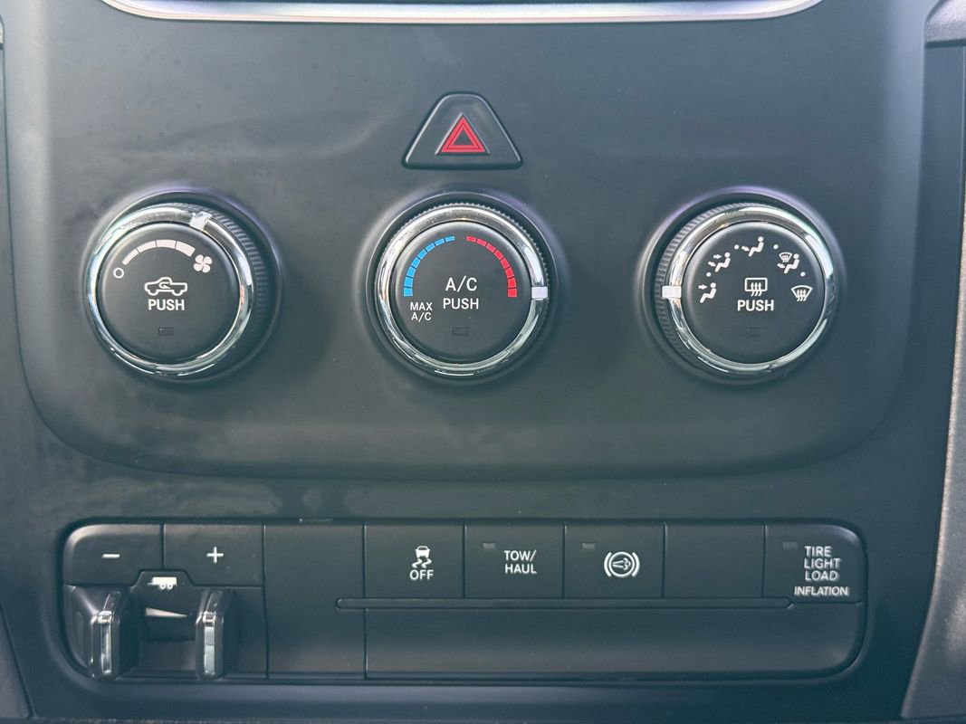 Used 2013 RAM 2500 Tradesman w/ Chrome Appearance Group AWD/4WD image 23