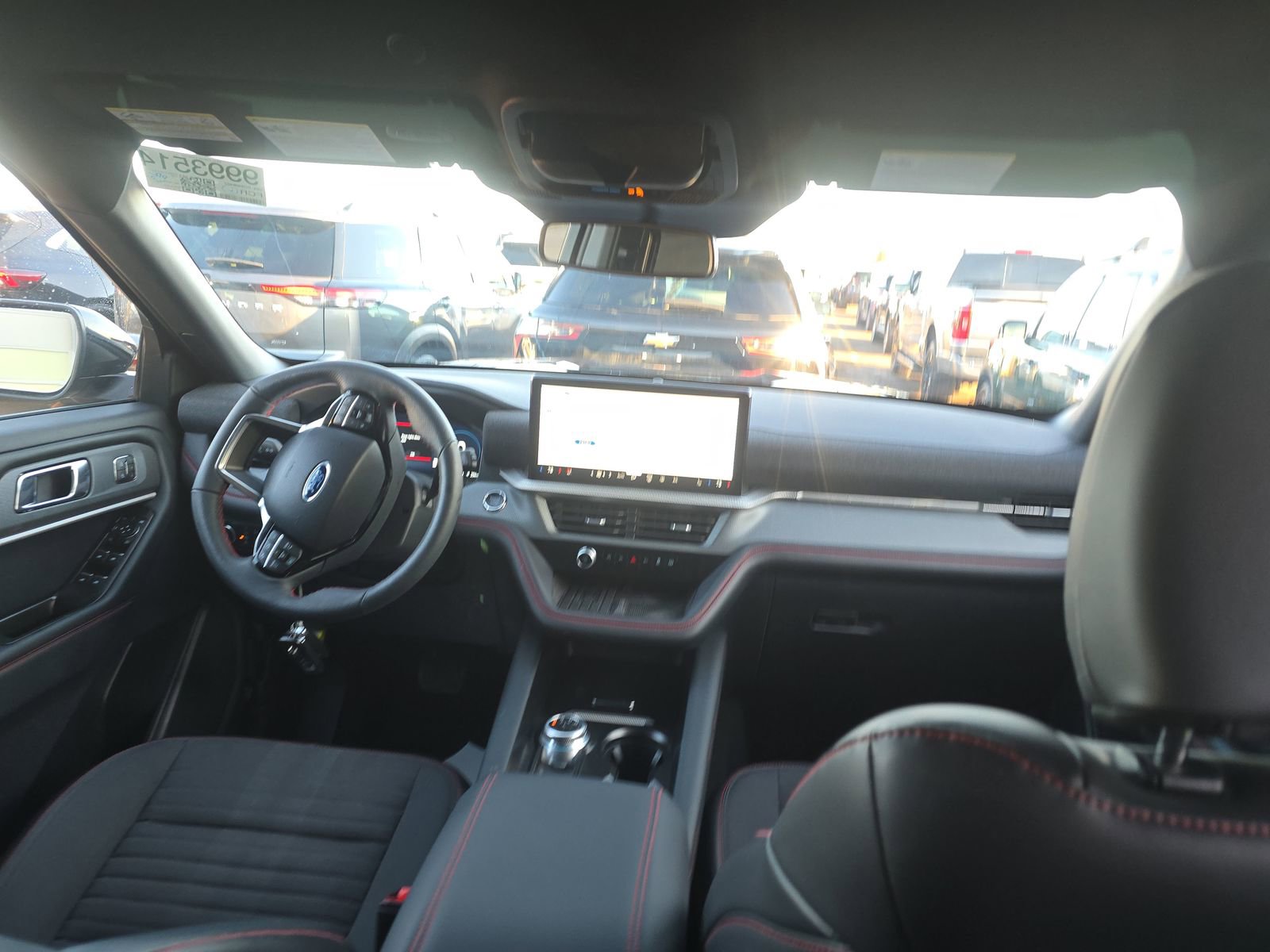 Used 2025 Ford Explorer ST-Line w/ Premium Package image 5