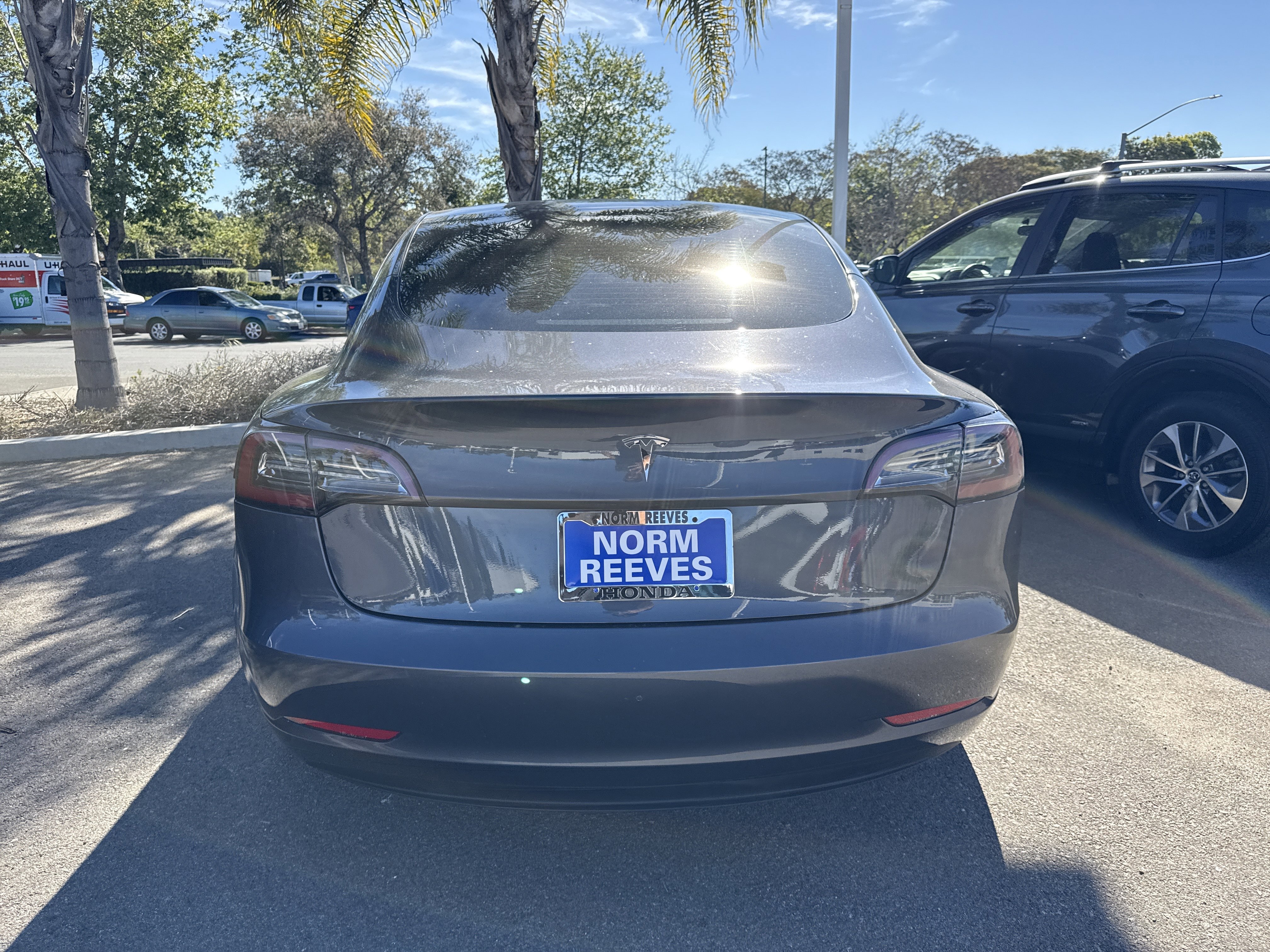Used 2023 Tesla Model 3 Standard Range image 4
