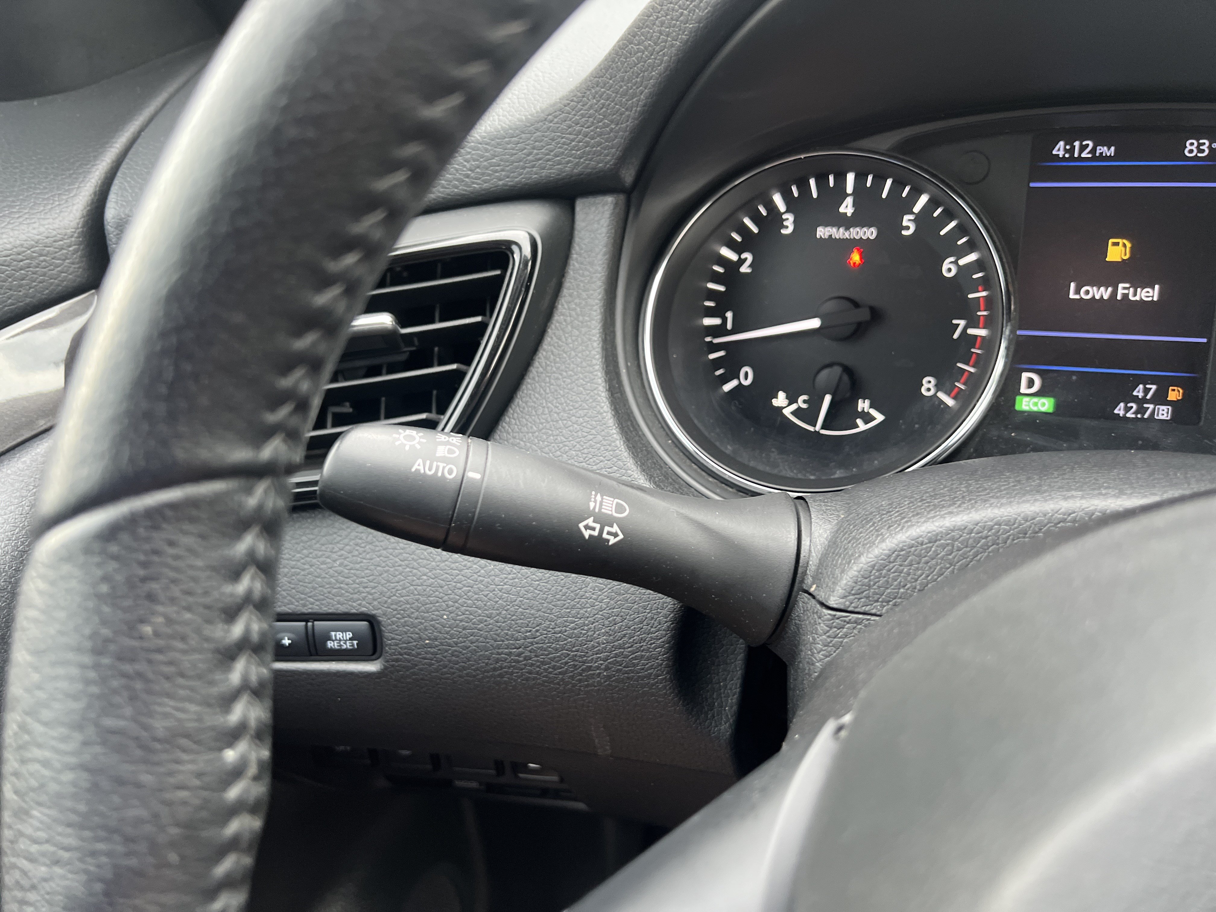Used 2019 Nissan Rogue SV AWD/4WD image 36