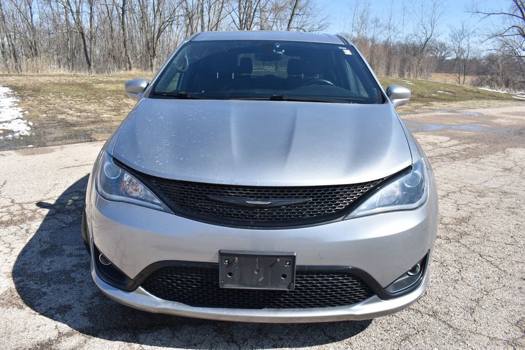 Used 2019 Chrysler Pacifica Touring Plus w/ S Appearance Package image 11