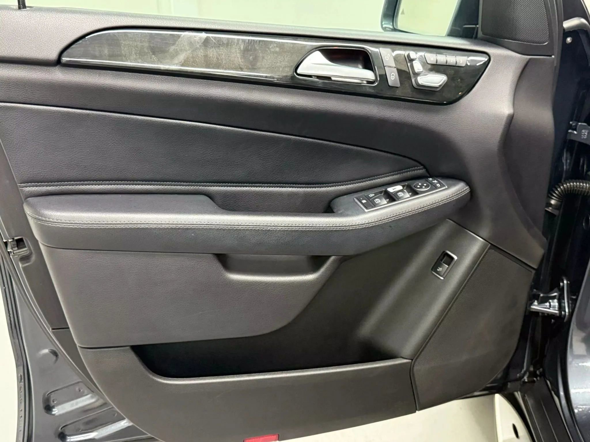 Used 2016 Mercedes-Benz GLE 350 image 25