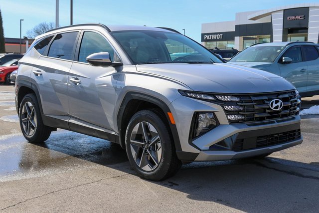 New 2026 Hyundai Tucson SEL image 1