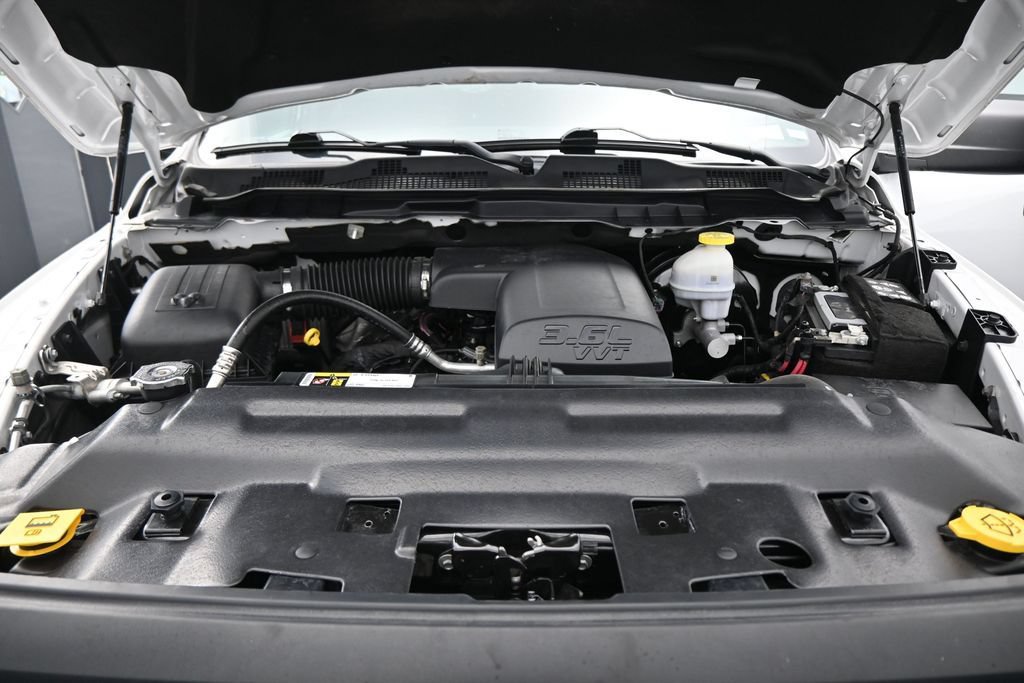 Used 2024 RAM 1500 Warlock RWD image 25